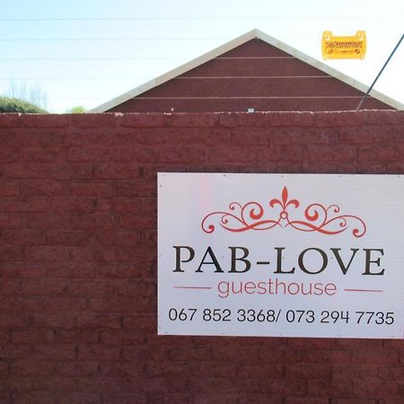 Pab-Love Guest House Kuruman Kültér fotó