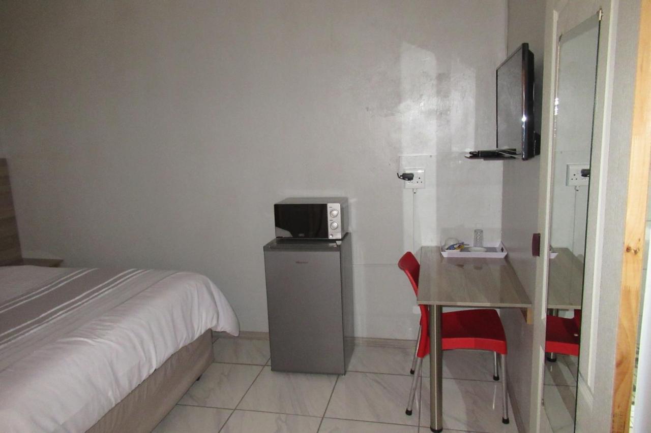 Pab-Love Guest House Kuruman Kültér fotó