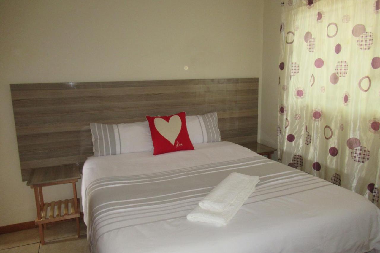 Pab-Love Guest House Kuruman Kültér fotó