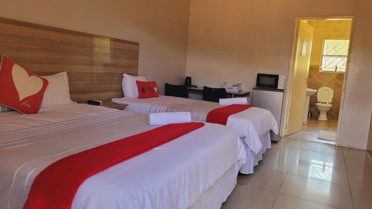 Pab-Love Guest House Kuruman Kültér fotó