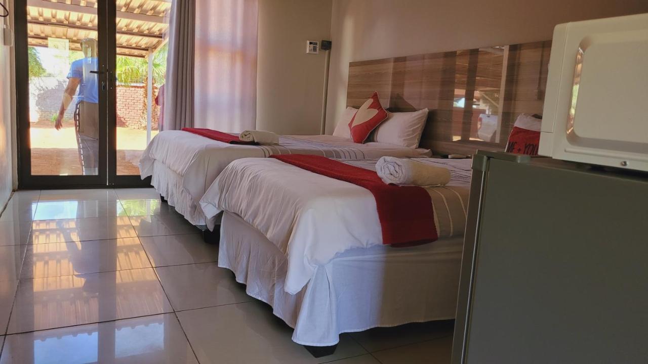 Pab-Love Guest House Kuruman Kültér fotó